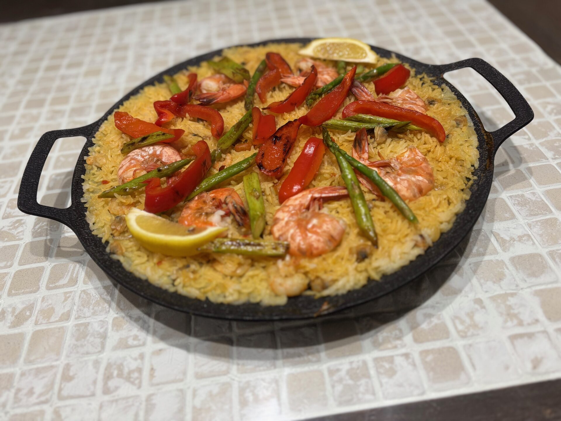 マルチグリドルを使って自宅でパエリア!!キャンプでホームパーティーで!!大活躍!!